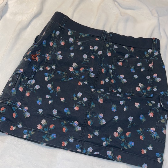 Lee Skort - Picture 4 of 4